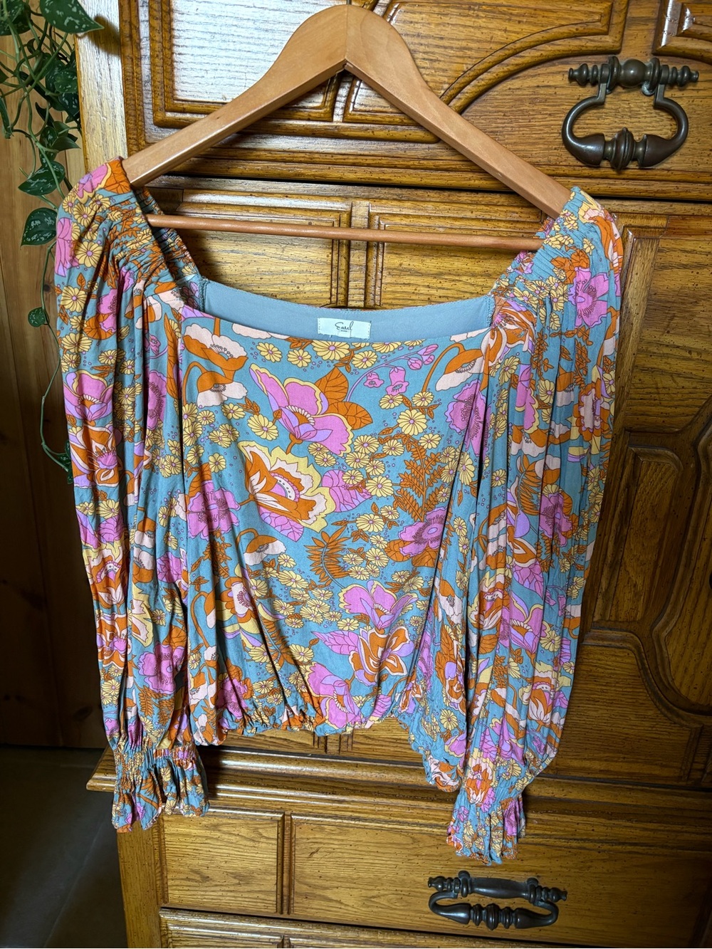 Easel LA balloon sleeve retro hippie floral blouse